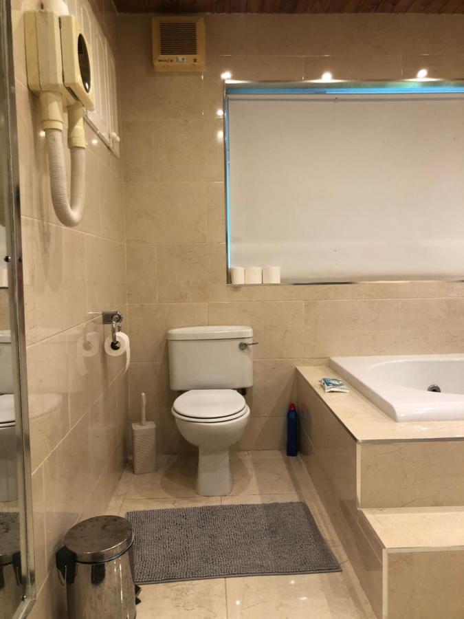 Sidmonton B&B Брей Екстериор снимка